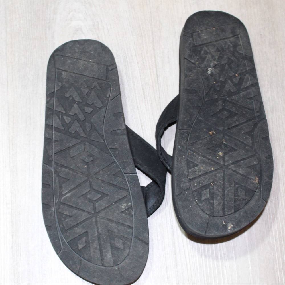 Panama Jack black flip flops - Picture 2 of 2
